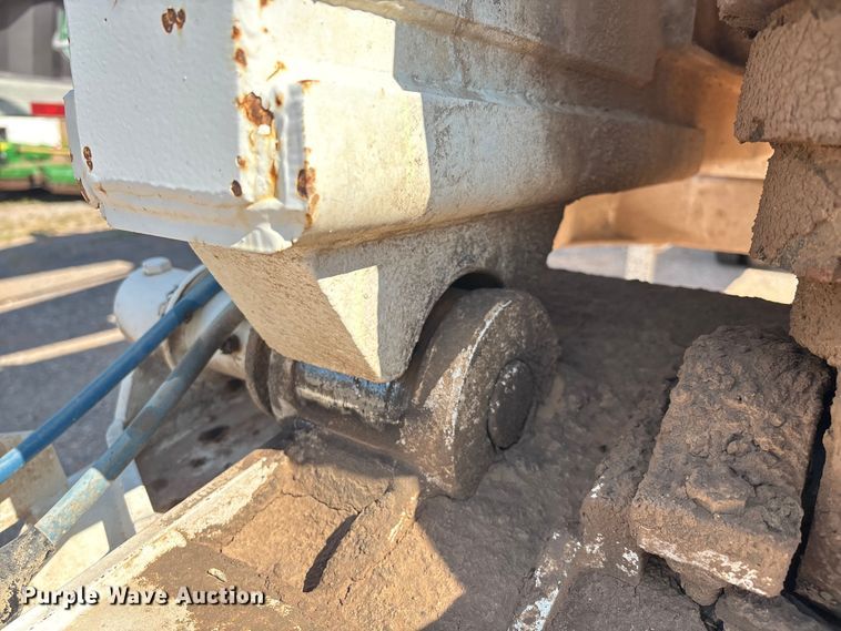 image for item EM0522 2007 CTS HRD-32 end dump trailer