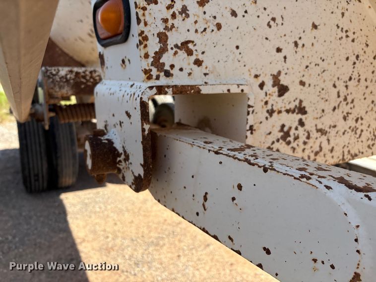 image for item EM0522 2007 CTS HRD-32 end dump trailer