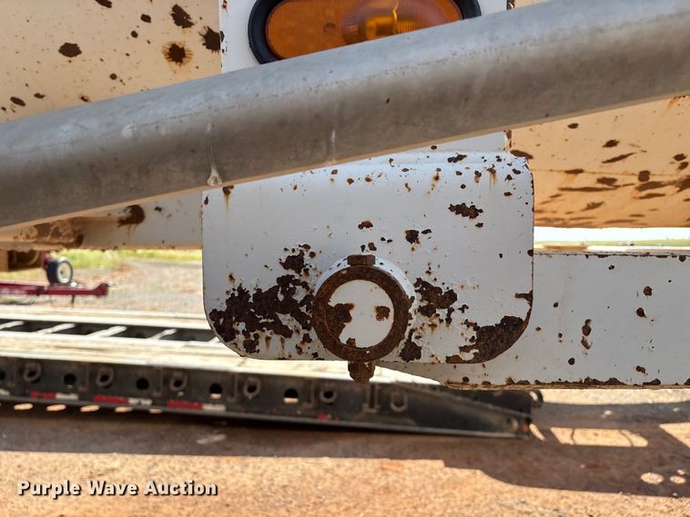 image for item EM0522 2007 CTS HRD-32 end dump trailer