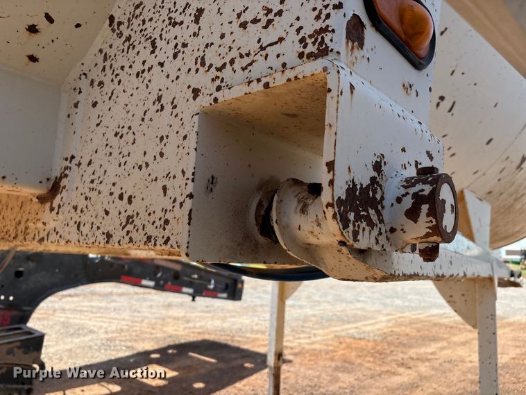 image for item EM0522 2007 CTS HRD-32 end dump trailer