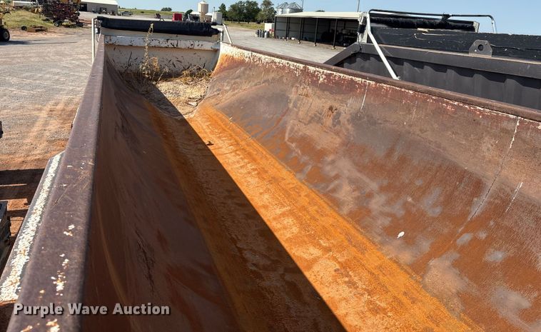 image for item EM0522 2007 CTS HRD-32 end dump trailer