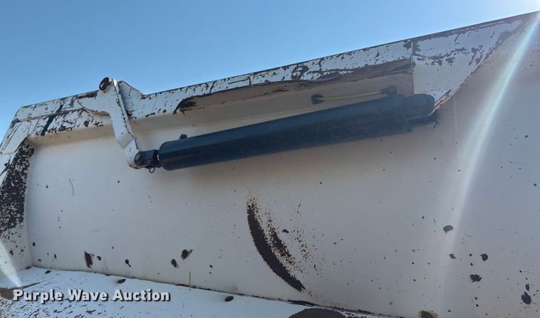 image for item EM0522 2007 CTS HRD-32 end dump trailer