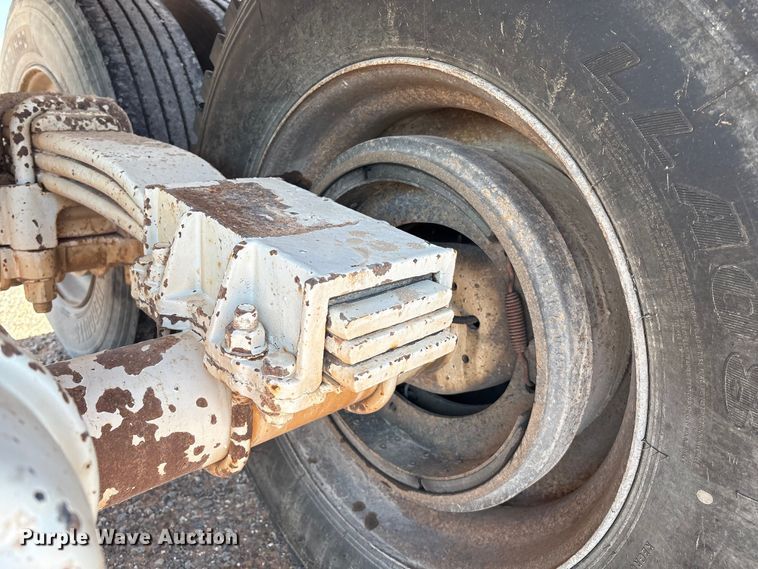 image for item EM0522 2007 CTS HRD-32 end dump trailer