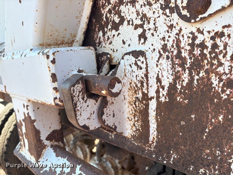 image for item EM0522 2007 CTS HRD-32 end dump trailer