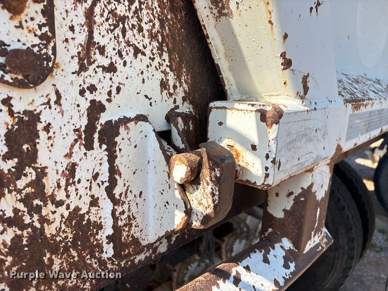 image for item EM0522 2007 CTS HRD-32 end dump trailer