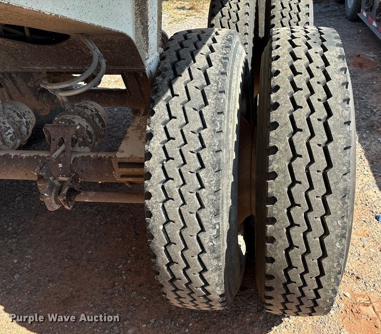 image for item EM0522 2007 CTS HRD-32 end dump trailer