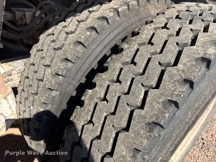 image for item EM0522 2007 CTS HRD-32 end dump trailer