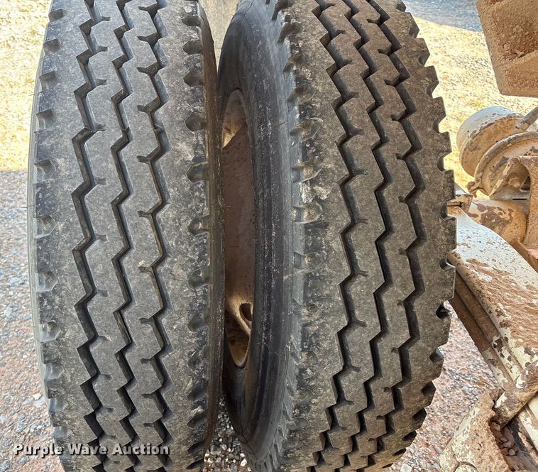 image for item EM0522 2007 CTS HRD-32 end dump trailer