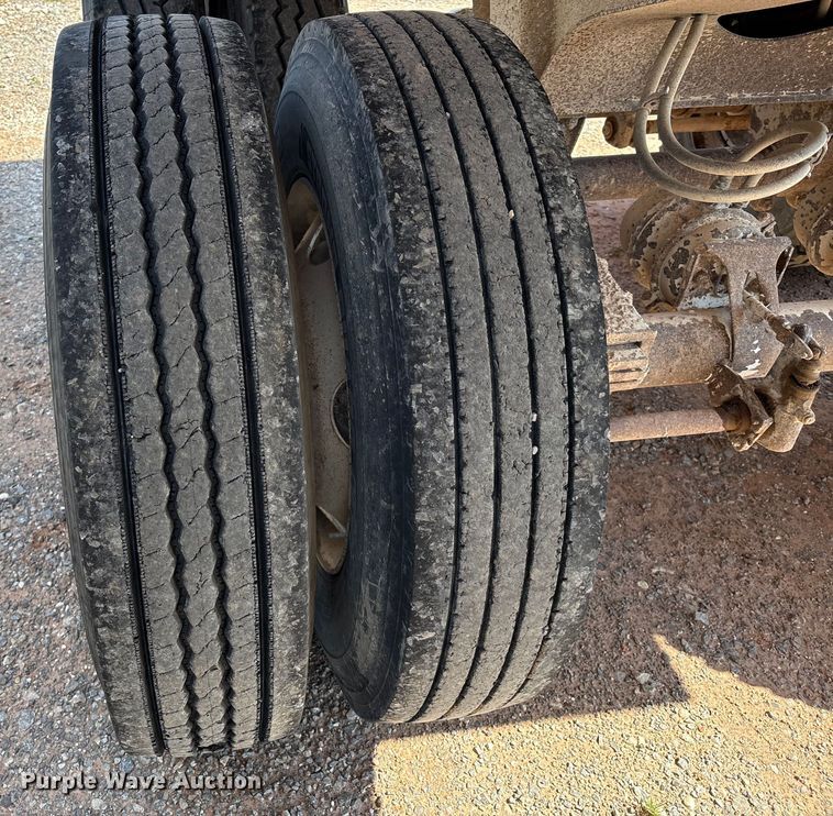 image for item EM0522 2007 CTS HRD-32 end dump trailer