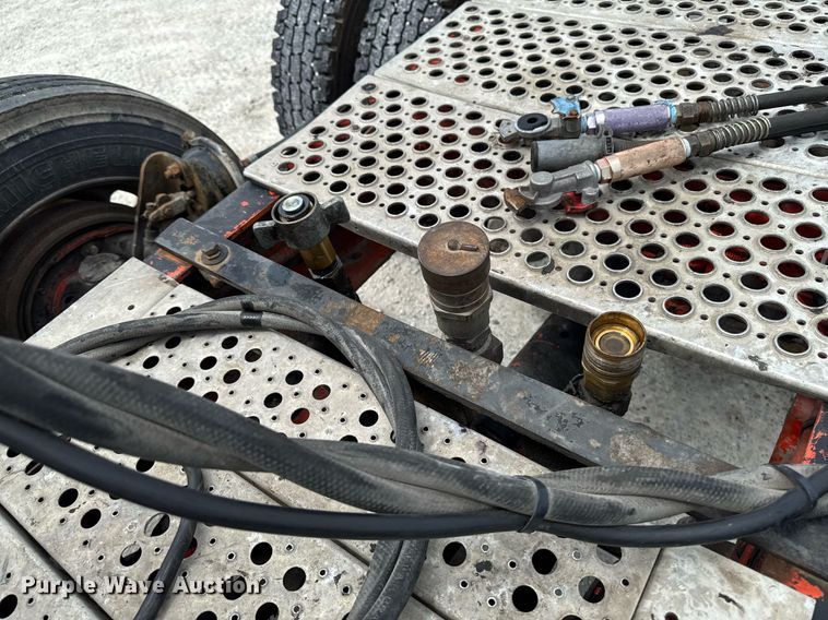 image for item EM2173 2003 Kenworth semi truck