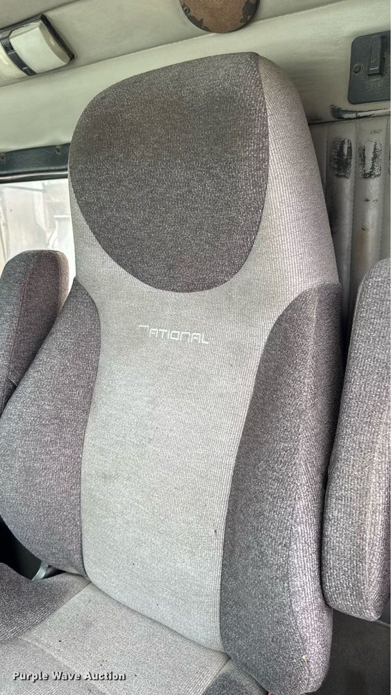 image for item EM2173 2003 Kenworth semi truck