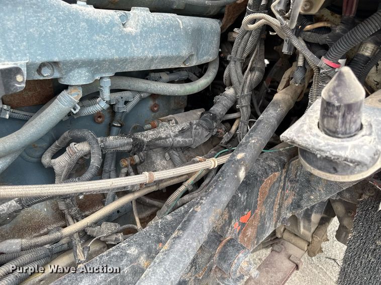 image for item EM2173 2003 Kenworth semi truck