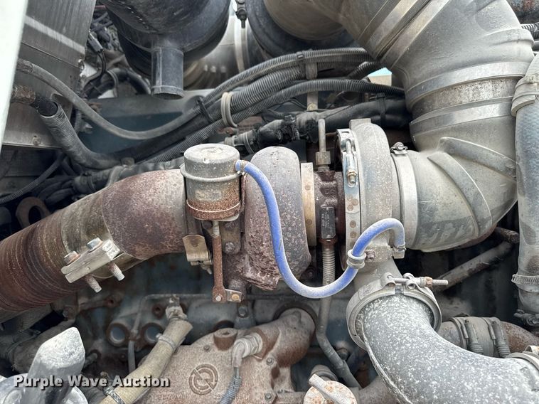 image for item EM2173 2003 Kenworth semi truck