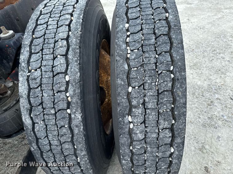 image for item EM2173 2003 Kenworth semi truck