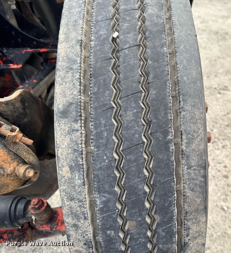 image for item EM2173 2003 Kenworth semi truck