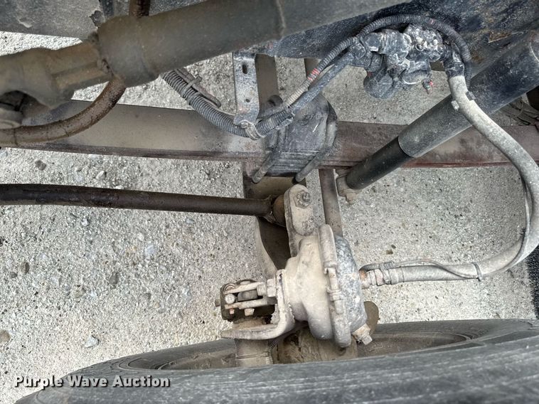 image for item EM2173 2003 Kenworth semi truck