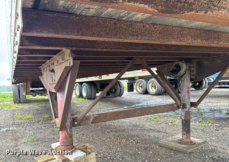 image for item EM2221 1989 Stoughton AVVW-485T-S-C dry van trailer