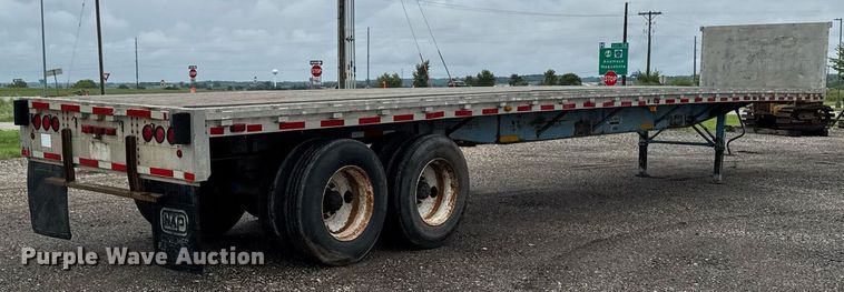 image for item EM2222 1990 Wilson CF-900 flatbed trailer