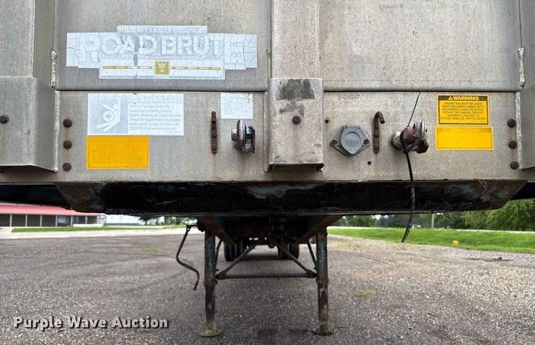 image for item EM2222 1990 Wilson CF-900 flatbed trailer