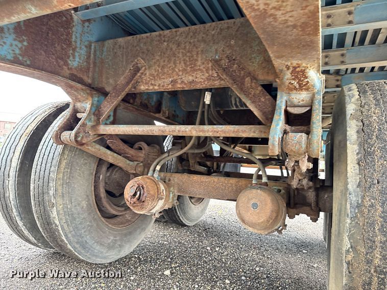 image for item EM2222 1990 Wilson CF-900 flatbed trailer