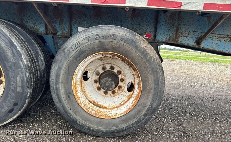 image for item EM2222 1990 Wilson CF-900 flatbed trailer