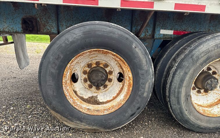 image for item EM2222 1990 Wilson CF-900 flatbed trailer