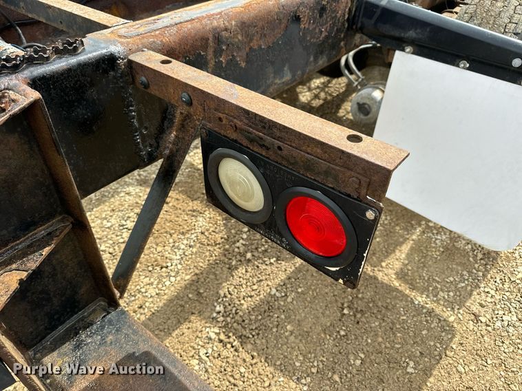 image for item EN4521 2007 International 4400 truck cab and chassis