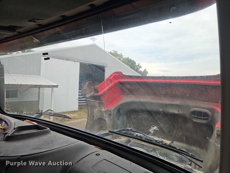 image for item EO4624 2007 Volvo VNL semi truck