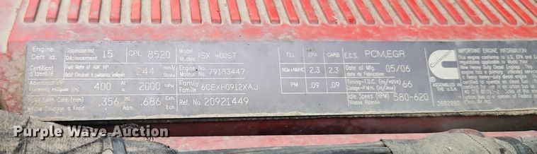 image for item EO4624 2007 Volvo VNL semi truck