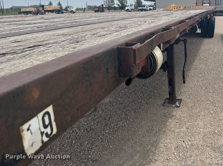 image for item ER2208 1997 Trailermobile flatbed trailer