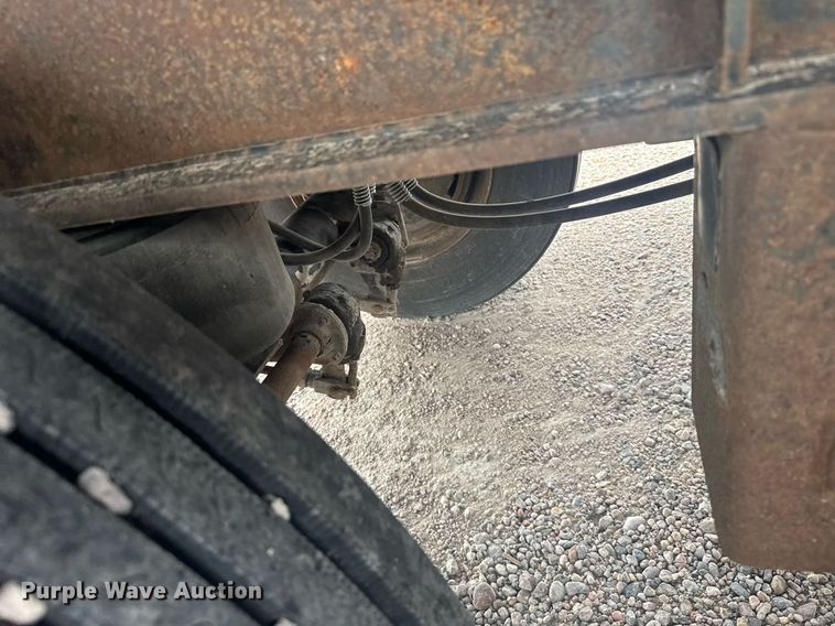 image for item ER2208 1997 Trailermobile flatbed trailer