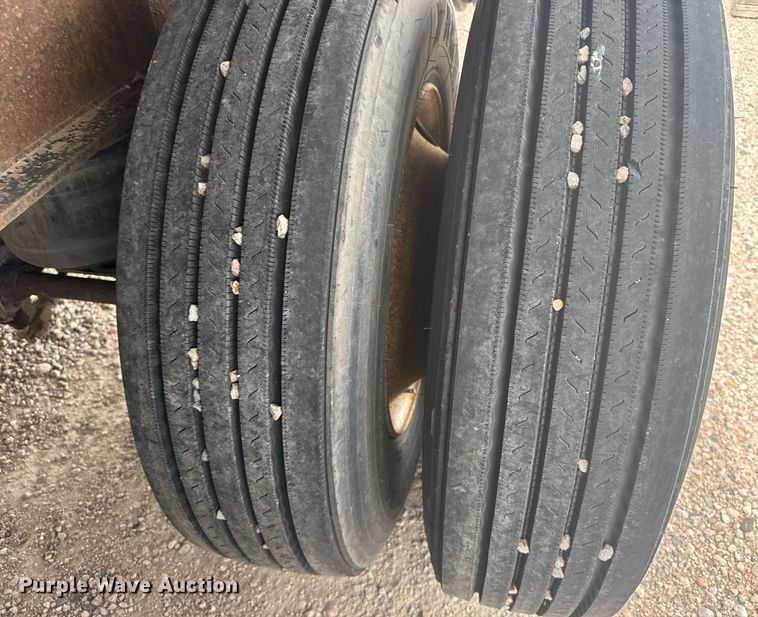 image for item ER2208 1997 Trailermobile flatbed trailer