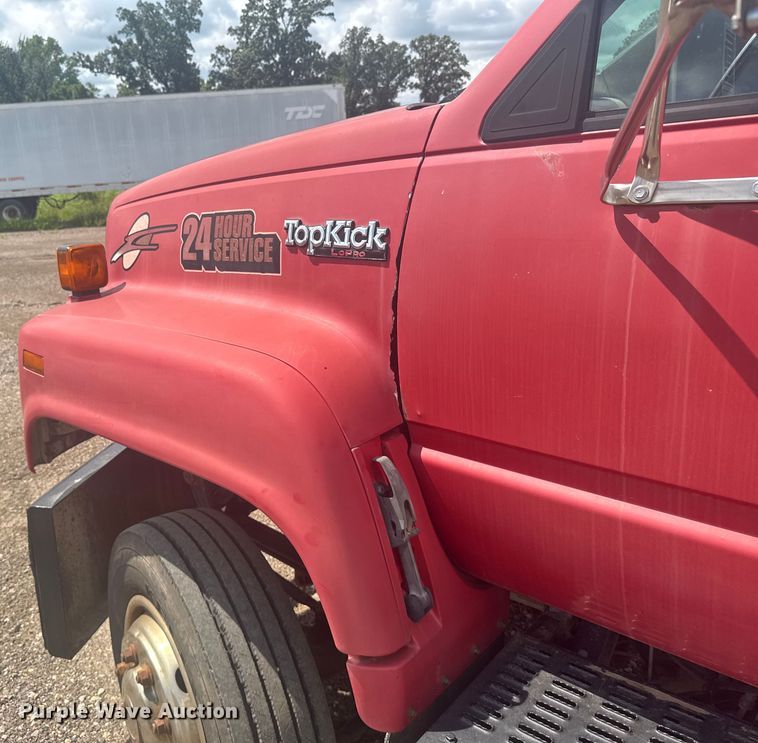 image for item ER2224 1996 GMC TopKick rollback truck