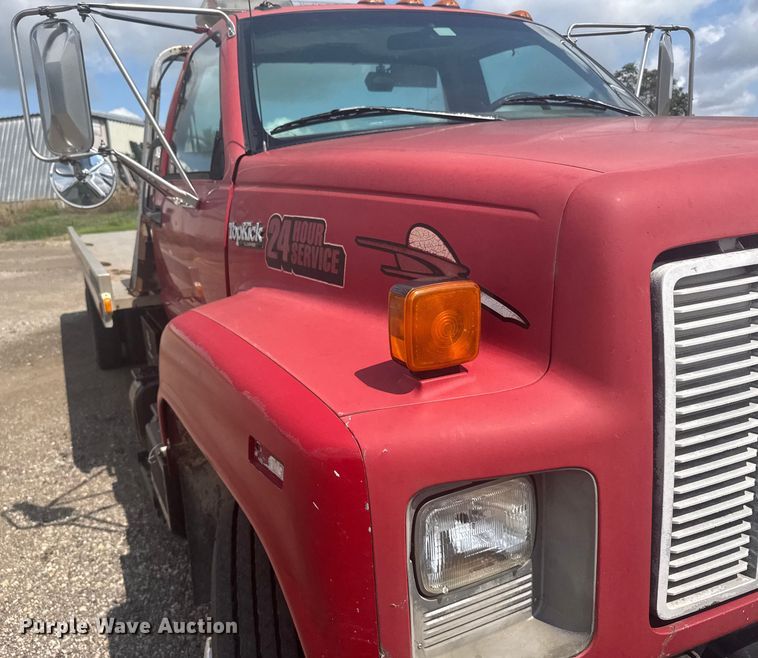 image for item ER2224 1996 GMC TopKick rollback truck