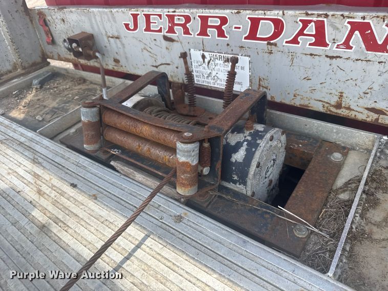 image for item ER2224 1996 GMC TopKick rollback truck