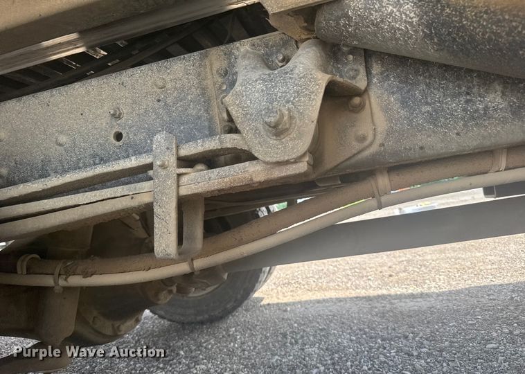 image for item ER2224 1996 GMC TopKick rollback truck