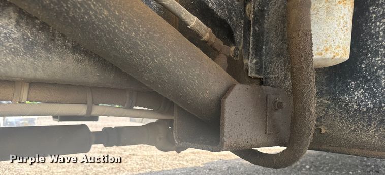 image for item ER2224 1996 GMC TopKick rollback truck