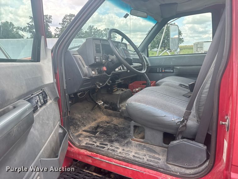 image for item ER2224 1996 GMC TopKick rollback truck