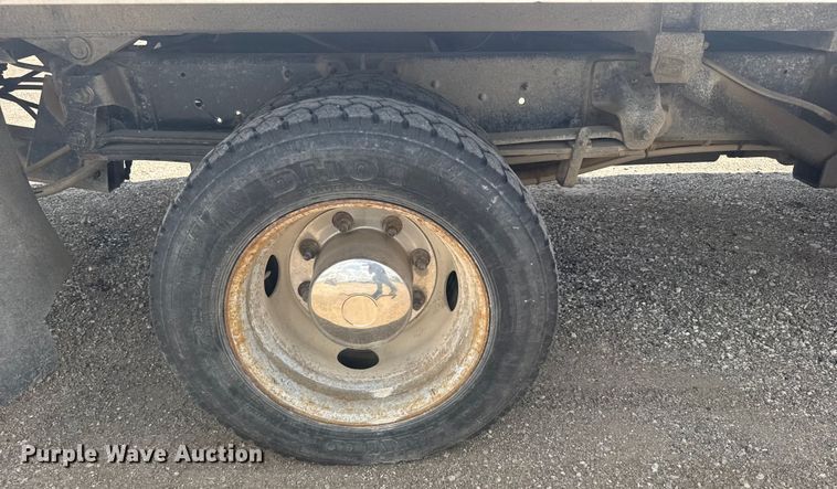 image for item ER2224 1996 GMC TopKick rollback truck