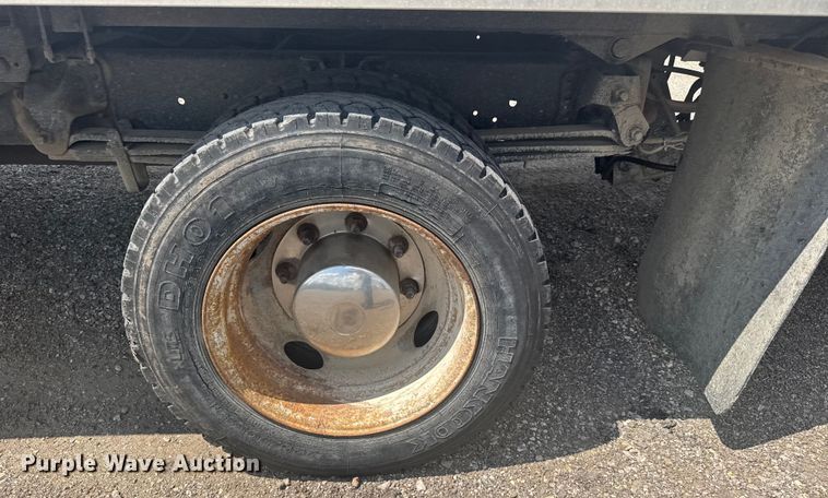 image for item ER2224 1996 GMC TopKick rollback truck