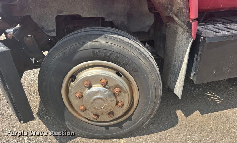 image for item ER2224 1996 GMC TopKick rollback truck