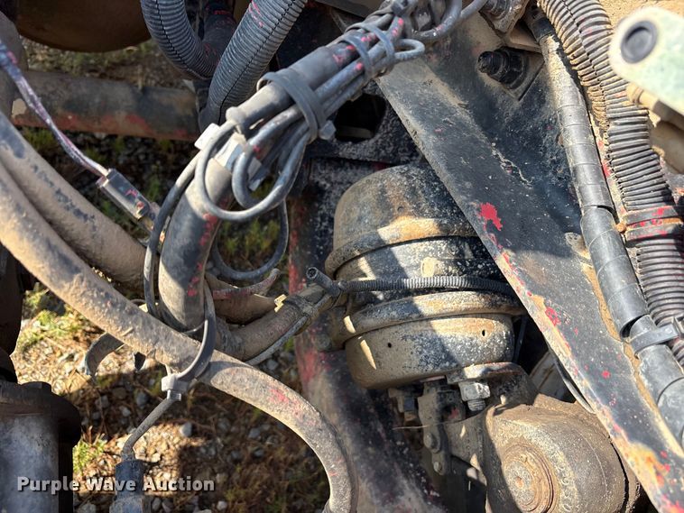 image for item ET7041 2001 Kenworth T800 semi truck