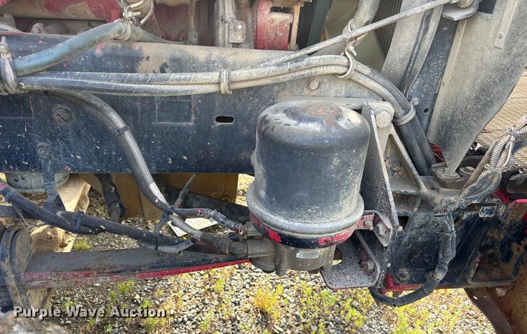 image for item ET7041 2001 Kenworth T800 semi truck