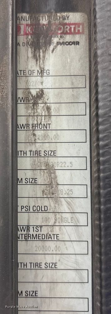 image for item ET8504 2005 Kenworth T800 semi truck