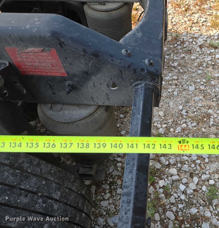 image for item EU3536 2019 Volvo Truck VNL semi truck