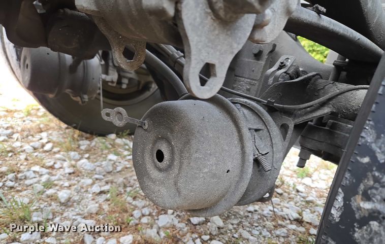 image for item EU3536 2019 Volvo Truck VNL semi truck