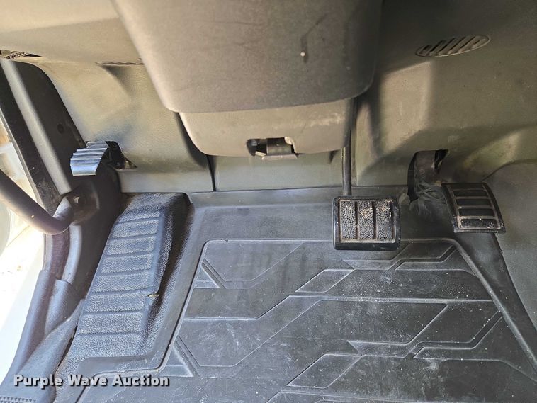 image for item EU3536 2019 Volvo Truck VNL semi truck