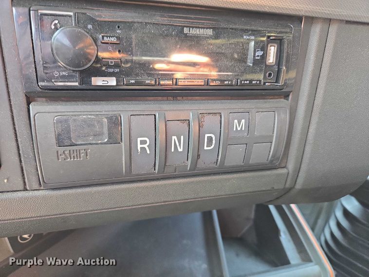 image for item EU3536 2019 Volvo Truck VNL semi truck