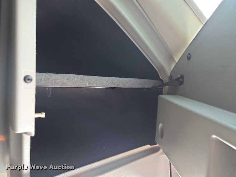 image for item EU3536 2019 Volvo Truck VNL semi truck