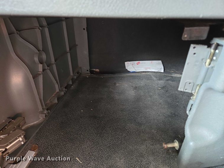 image for item EU3536 2019 Volvo Truck VNL semi truck